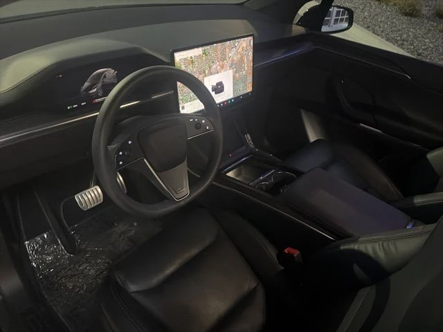2023 Tesla Model X - Image 12 of 21