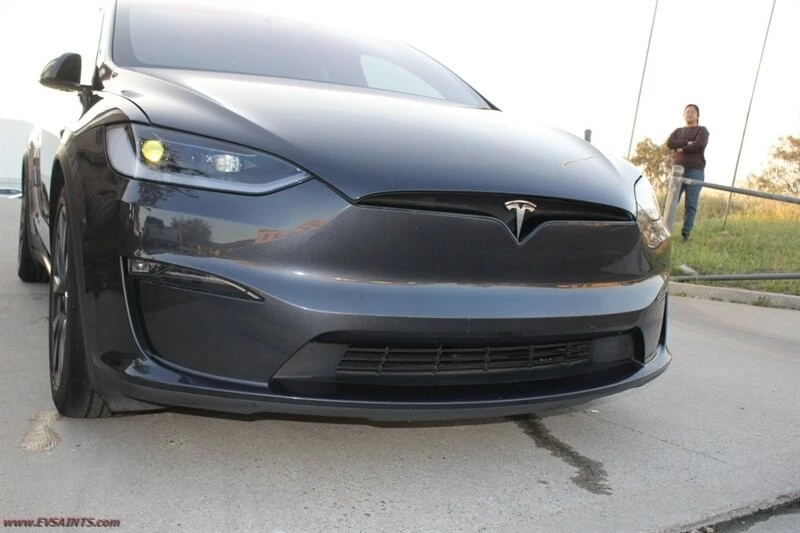 2023 Tesla Model X - Image 9 of 21