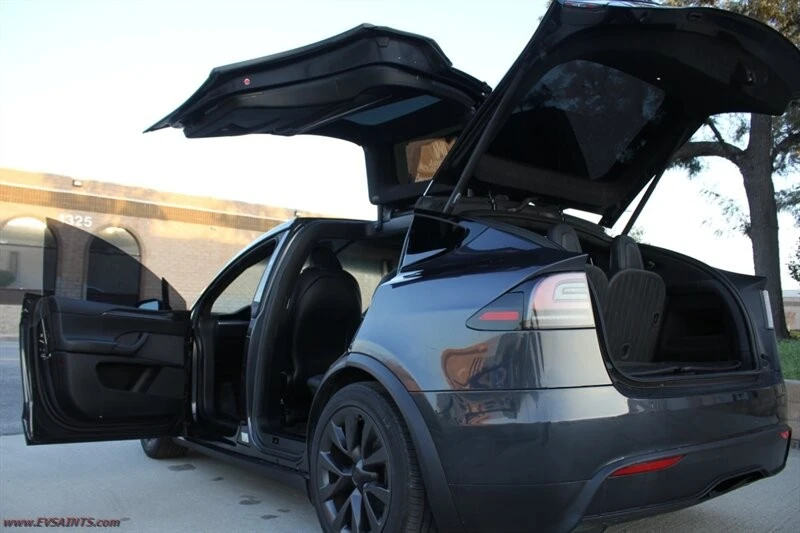 2023 Tesla Model X - Image 4 of 21