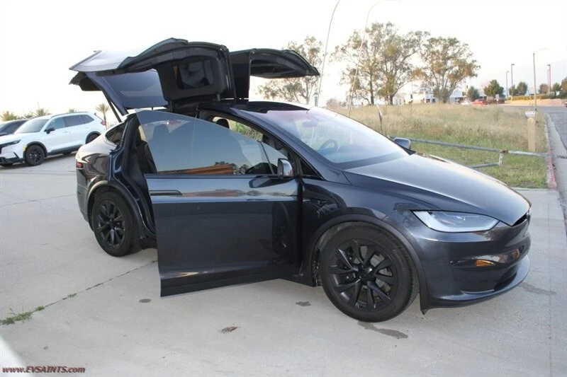2023 Tesla Model X - Image 5 of 21