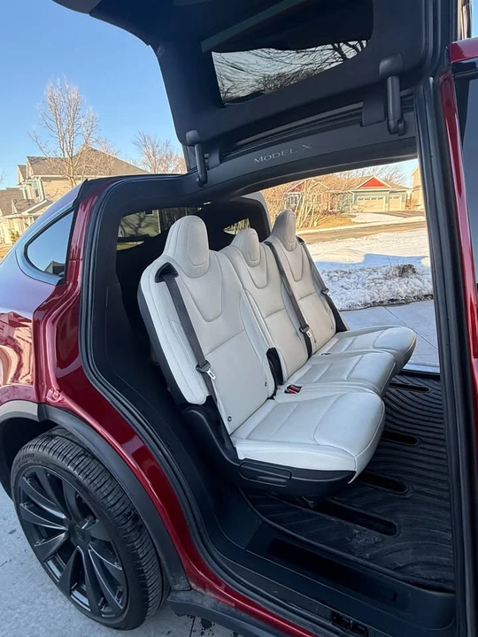 2023 Tesla Model X - Image 3 of 20