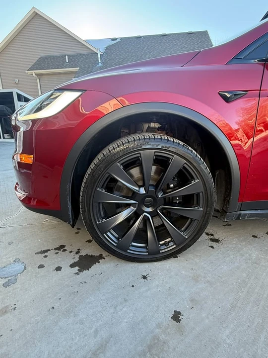 2023 Tesla Model X - Image 15 of 20