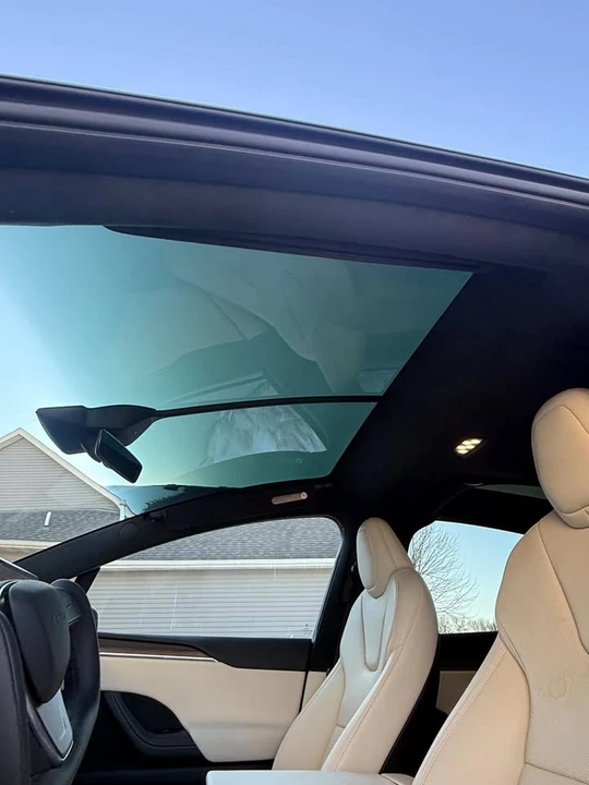 2023 Tesla Model X - Image 8 of 20