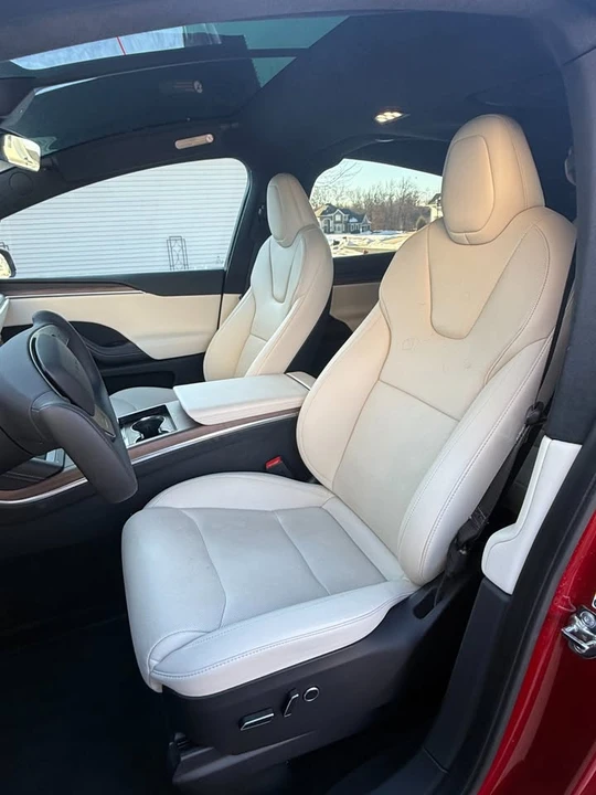 2023 Tesla Model X - Image 6 of 20