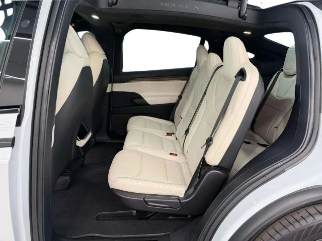2023 Tesla Model X - Image 12 of 12