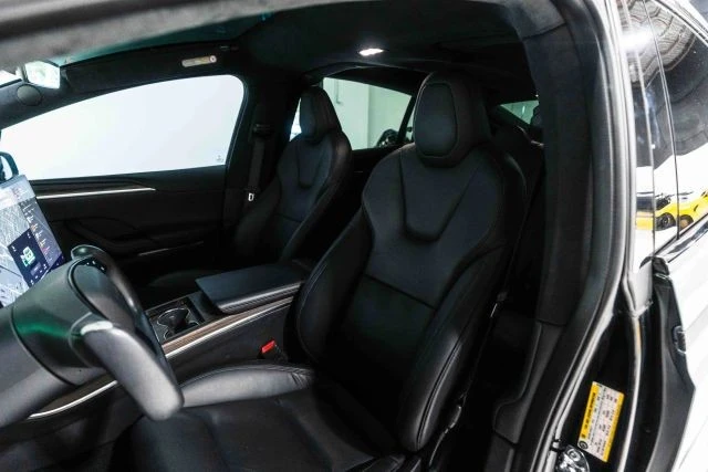 2023 Tesla Model X - Image 19 of 21