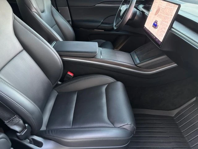 2023 Tesla Model X - Image 12 of 15