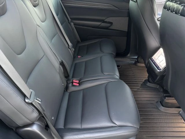 2023 Tesla Model X - Image 13 of 15
