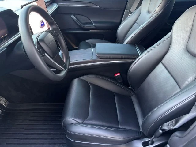 2023 Tesla Model X - Image 11 of 15