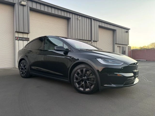 2023 Tesla Model X - Image 2 of 15