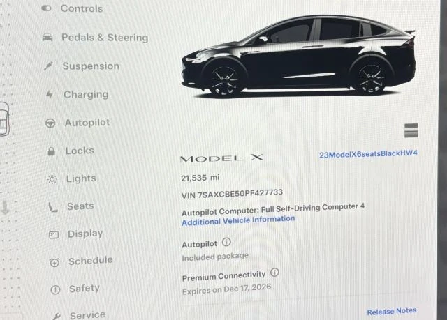2023 Tesla Model X - Image 10 of 15