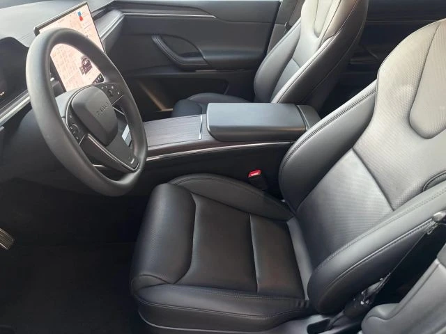 2023 Tesla Model X - Image 11 of 15