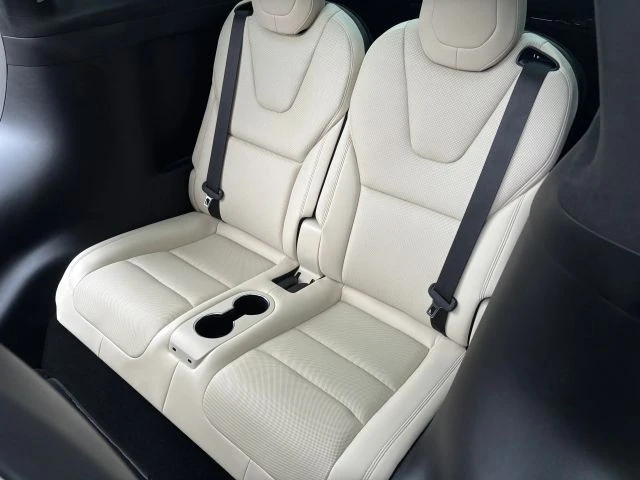 2023 Tesla Model X - Image 15 of 15