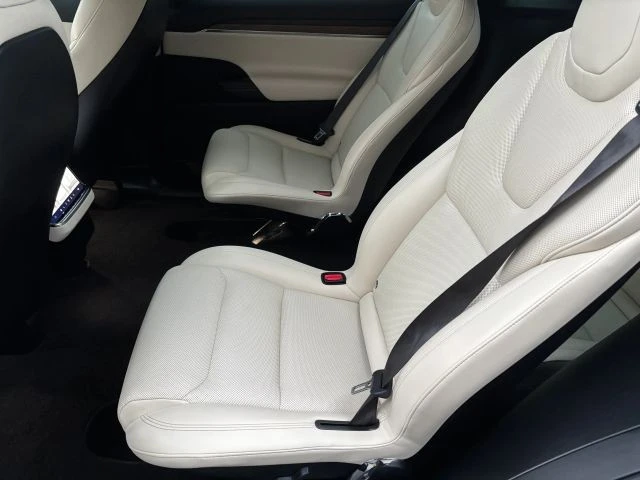 2023 Tesla Model X - Image 14 of 15
