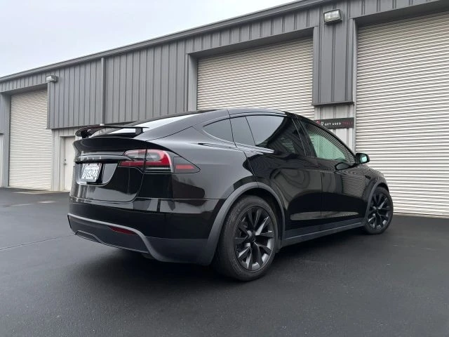 2023 Tesla Model X - Image 8 of 15