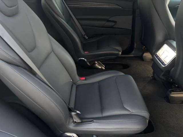2023 Tesla Model X - Image 14 of 15