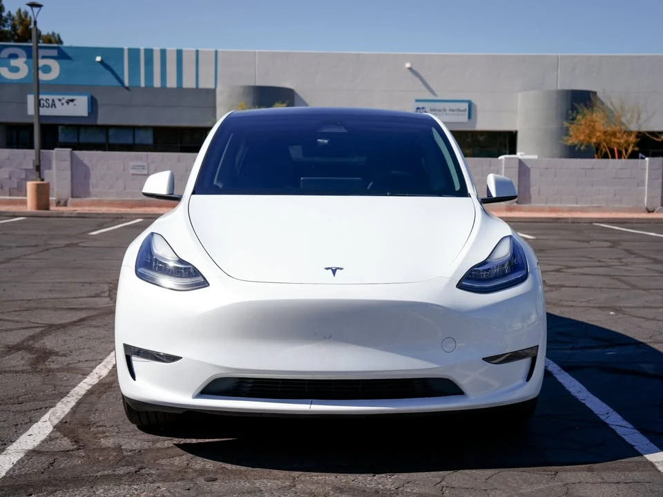 2023 Tesla Model Y - Image 3 of 20
