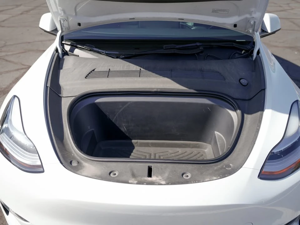 2023 Tesla Model Y - Image 8 of 20