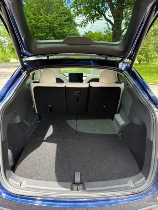 2023 Tesla Model Y - Image 17 of 20