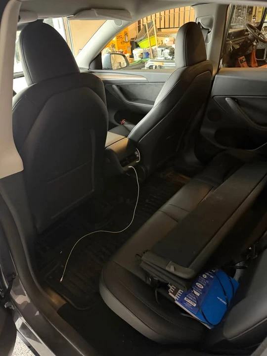 2023 Tesla Model Y - Image 5 of 9