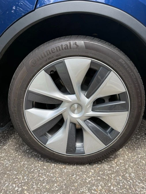 2023 Tesla Model Y - Image 19 of 20