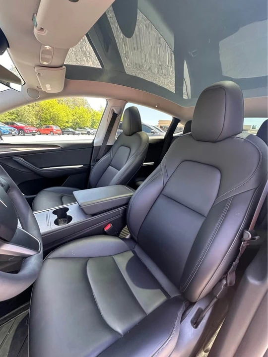 2023 Tesla Model Y - Image 6 of 10