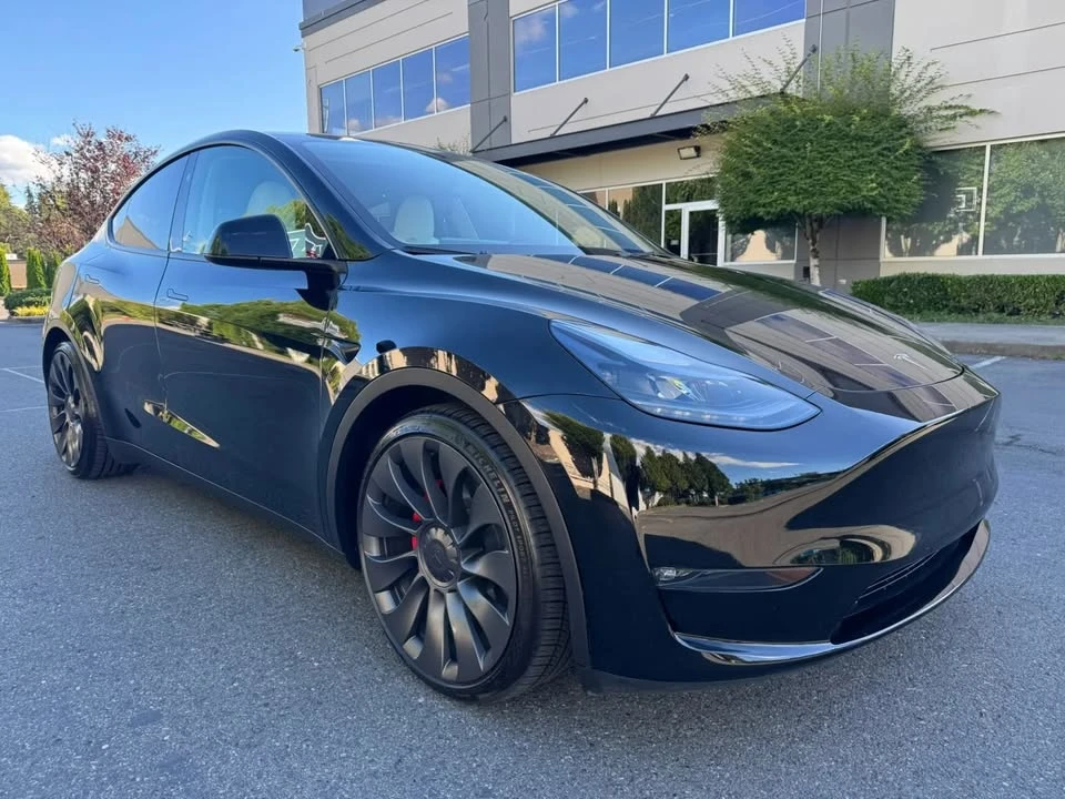 2023 Tesla Model Y - Image 2 of 20