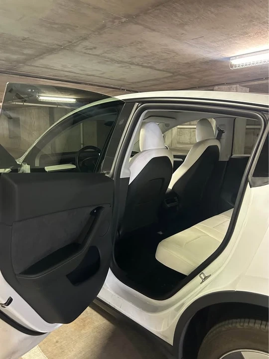 2023 Tesla Model Y - Image 4 of 5