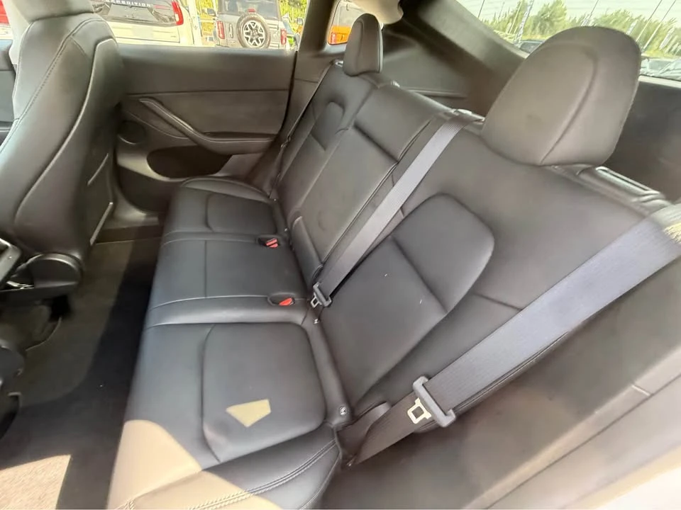 2023 Tesla Model Y - Image 8 of 14