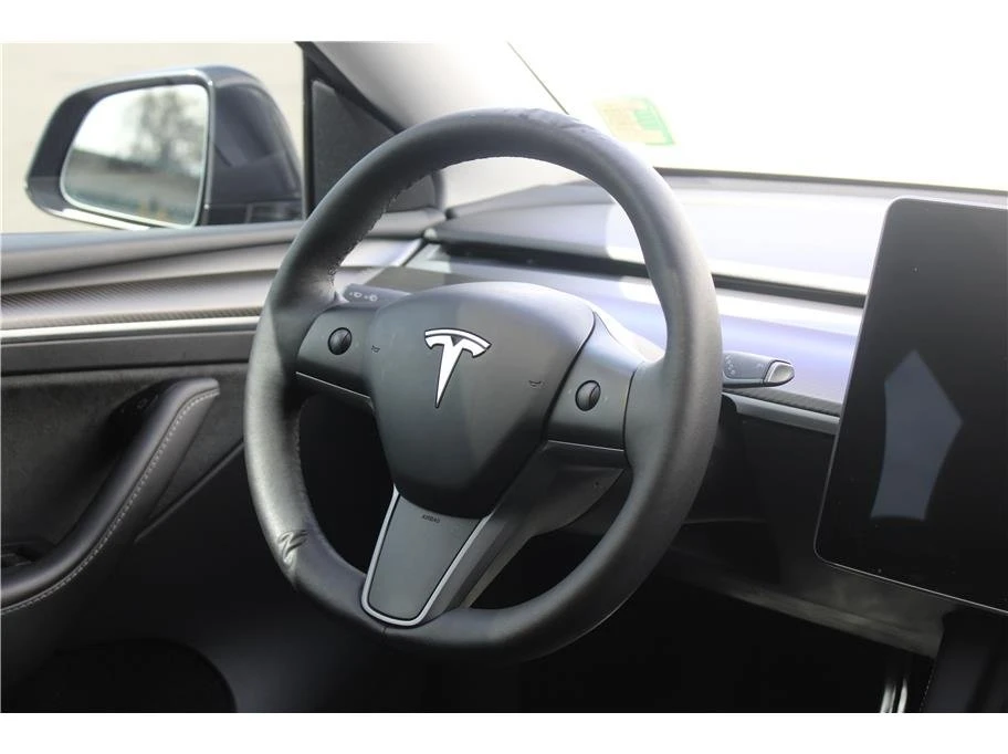 2023 Tesla Model Y - Image 19 of 20
