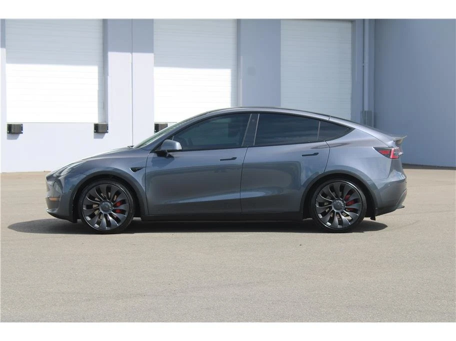 2023 Tesla Model Y - Image 2 of 20