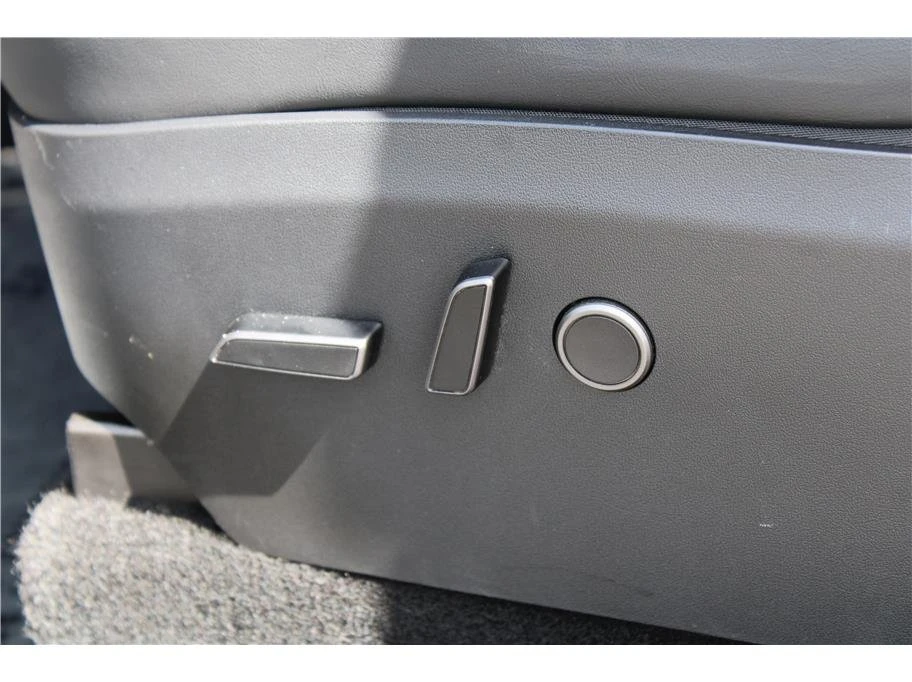 2023 Tesla Model Y - Image 17 of 20