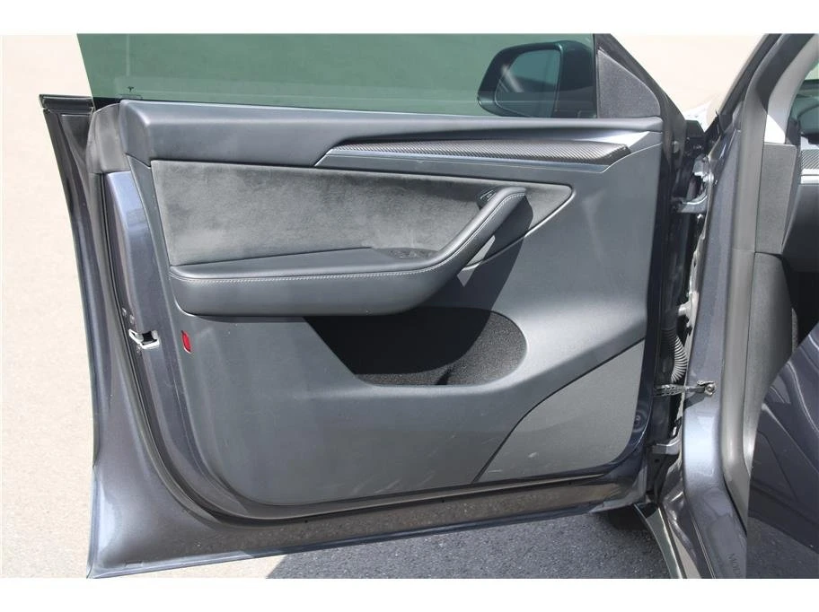 2023 Tesla Model Y - Image 7 of 20