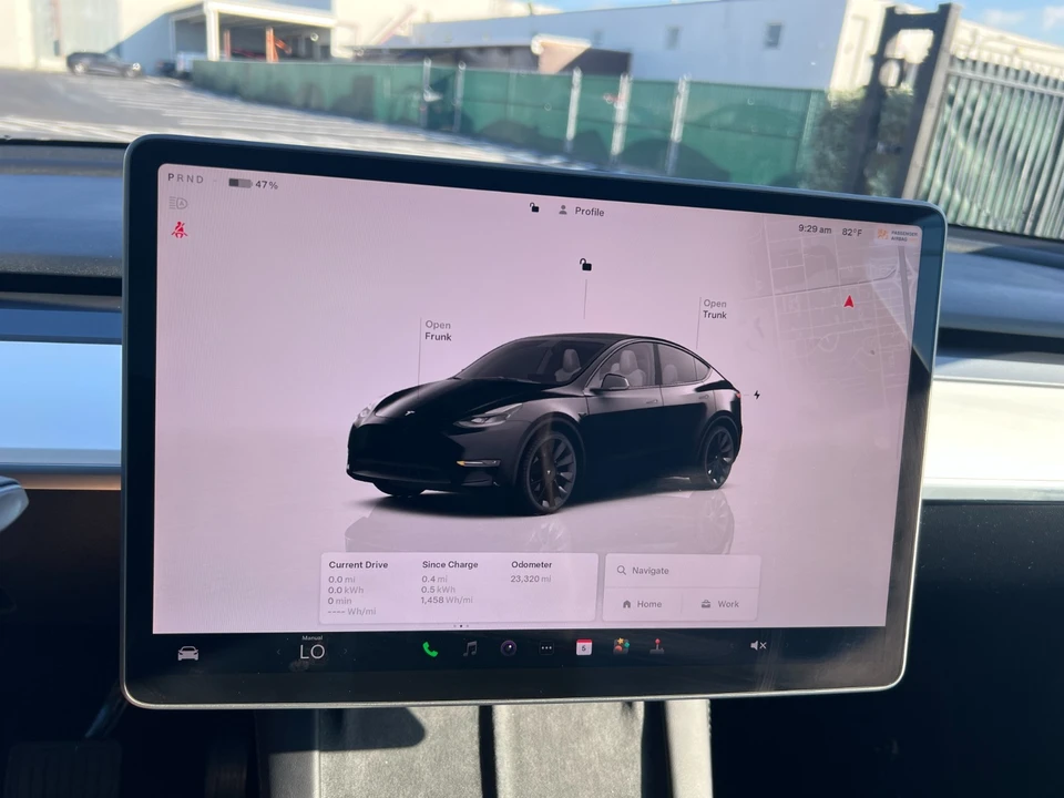 2023 Tesla Model Y - Image 19 of 21