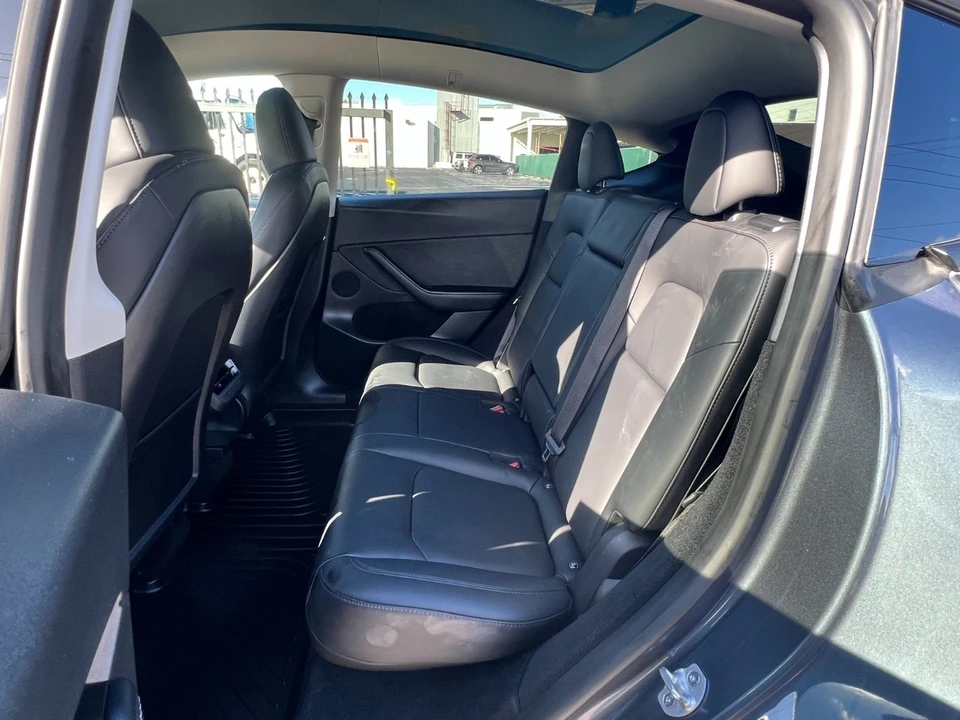 2023 Tesla Model Y - Image 15 of 21