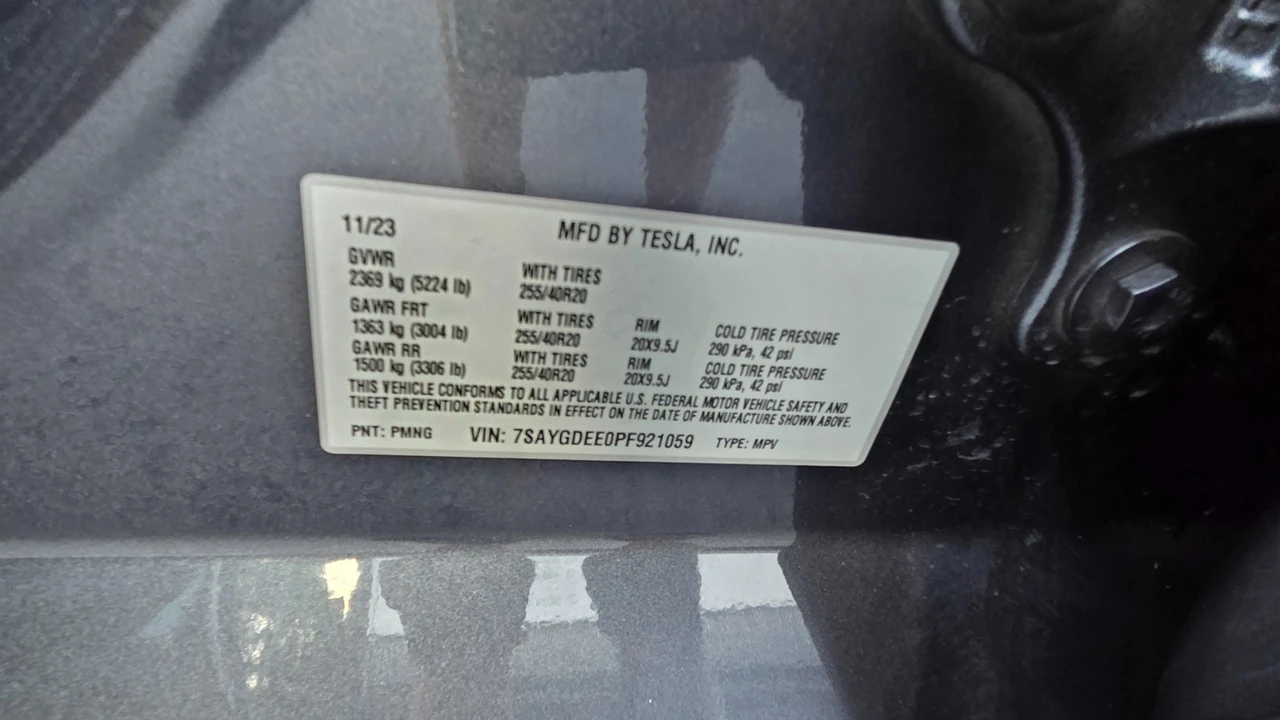2023 Tesla Model Y - Image 11 of 21
