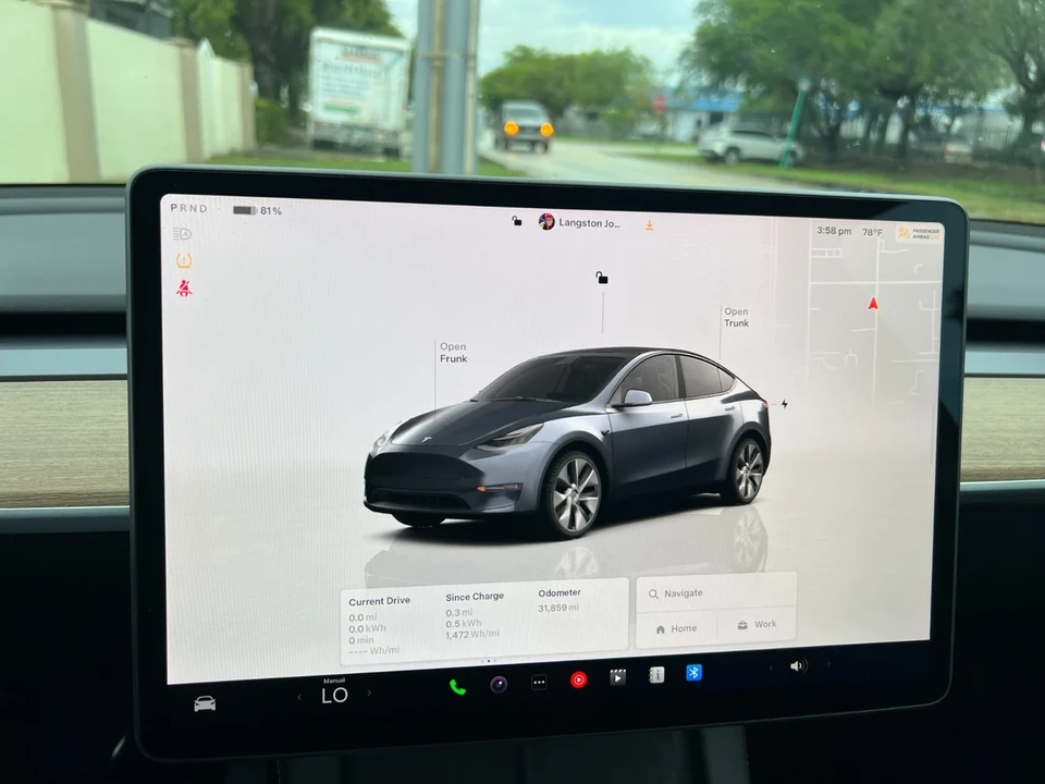 2023 Tesla Model Y - Image 19 of 21
