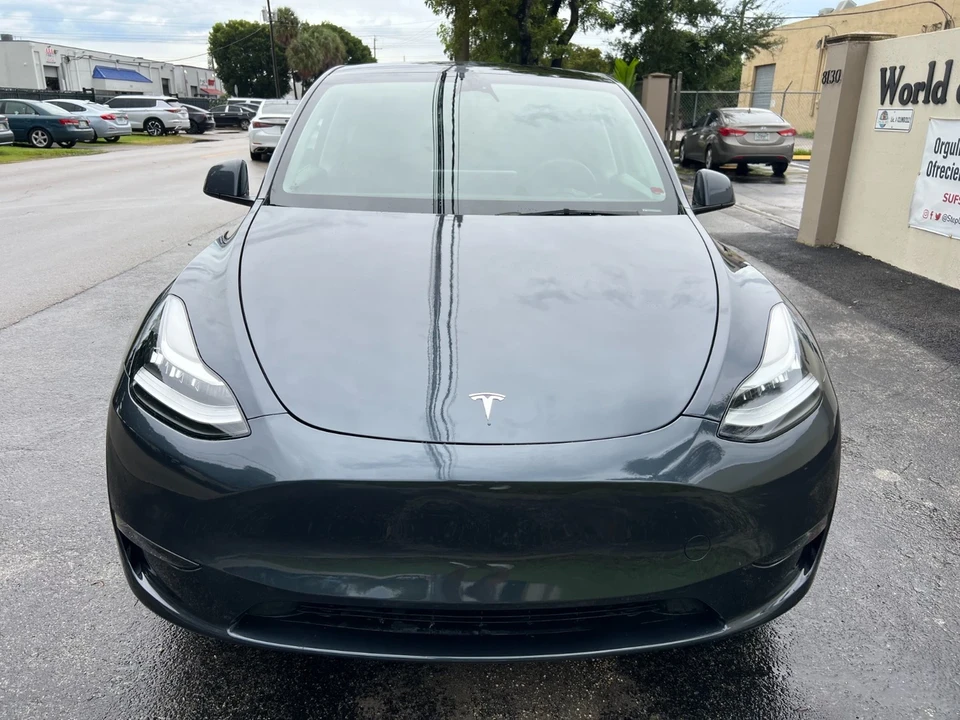 2023 Tesla Model Y - Image 2 of 21