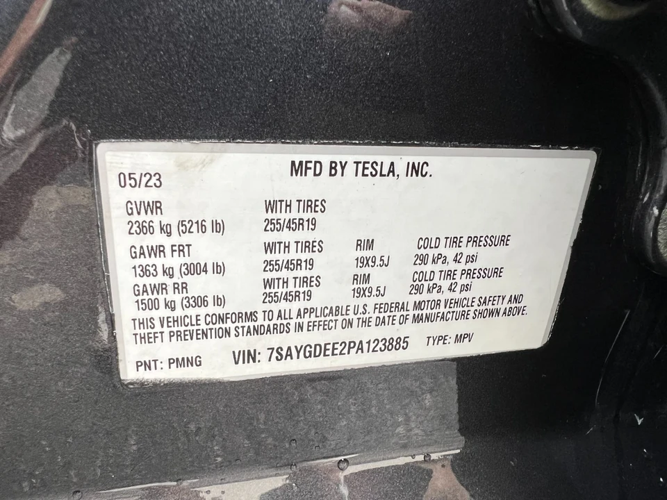 2023 Tesla Model Y - Image 9 of 21