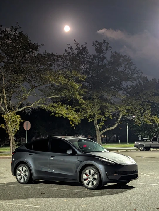 2023 Tesla Model Y - Image 4 of 21