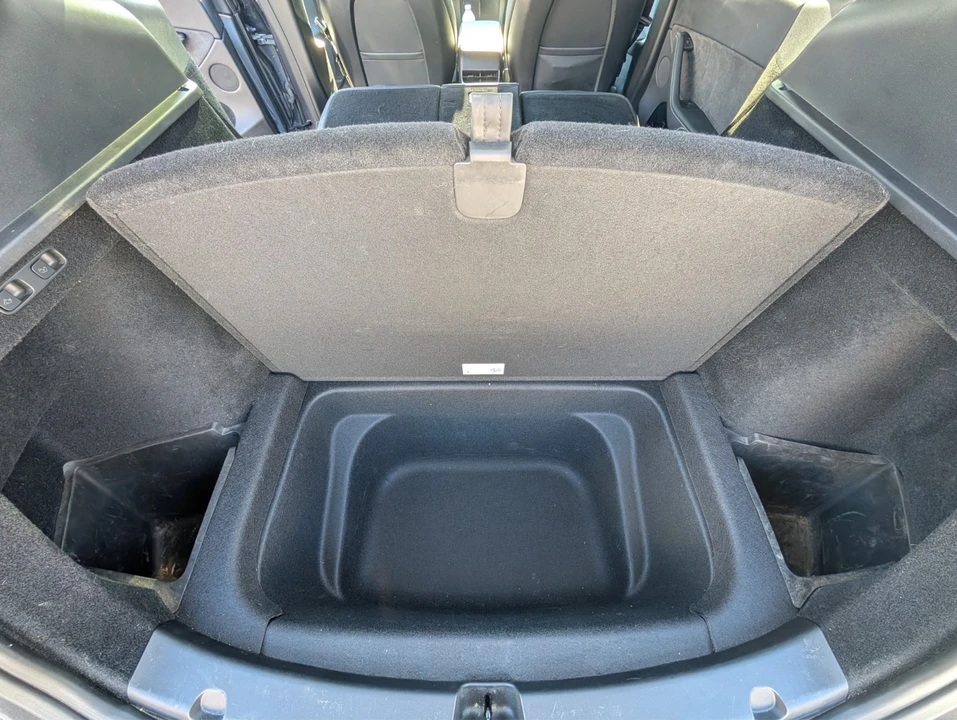 2023 Tesla Model Y - Image 11 of 21