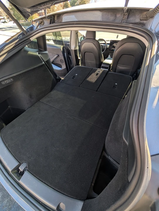 2023 Tesla Model Y - Image 10 of 21