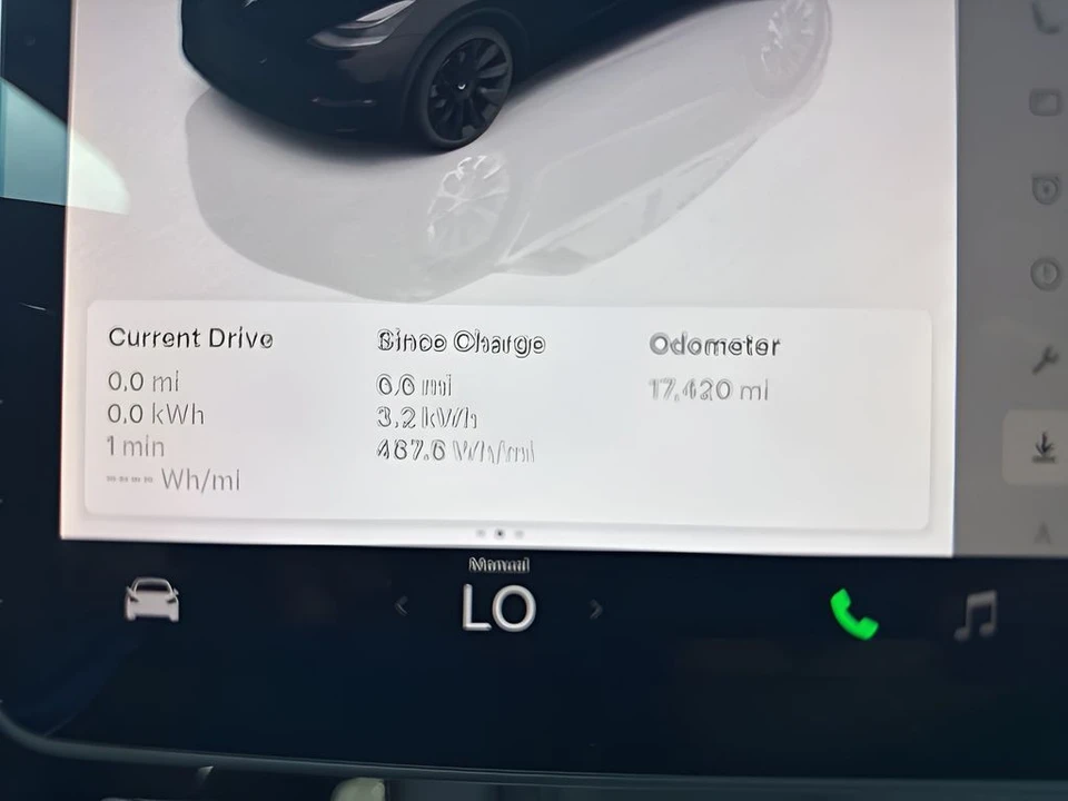 2023 Tesla Model S - Image 28 of 31