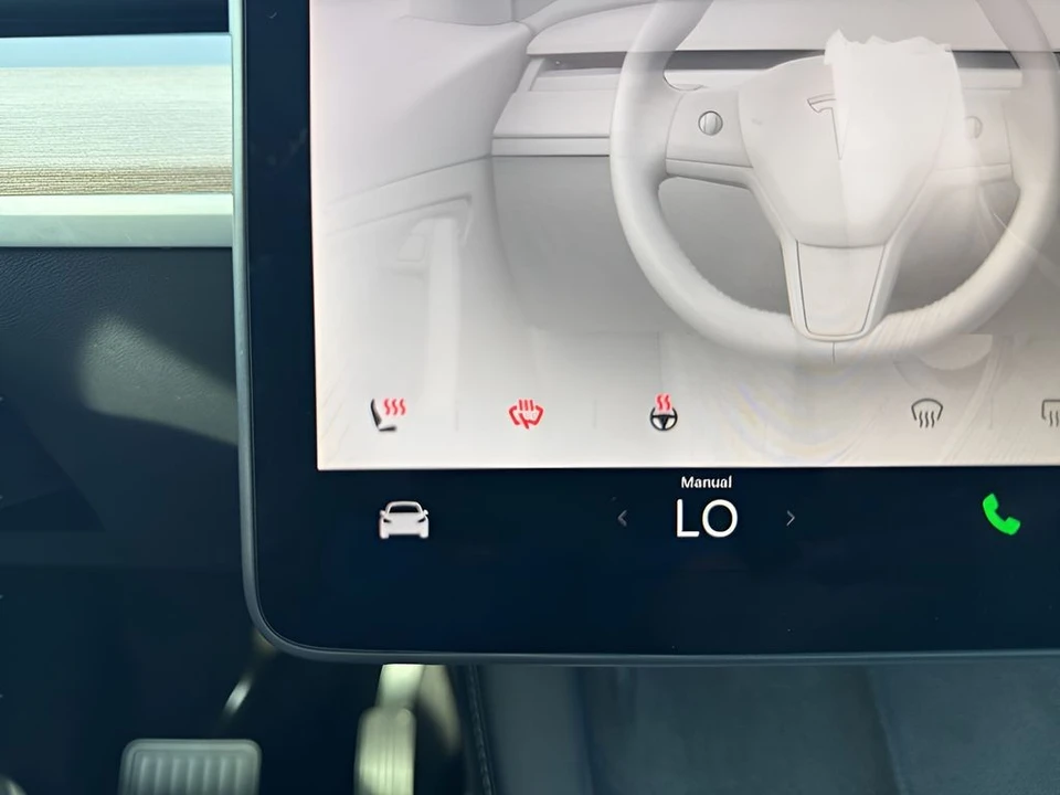 2023 Tesla Model S - Image 24 of 31