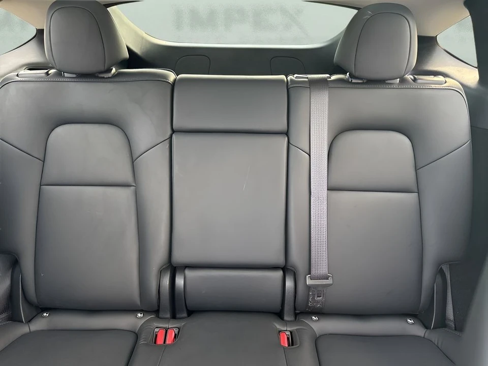 2023 Tesla Model S - Image 12 of 31