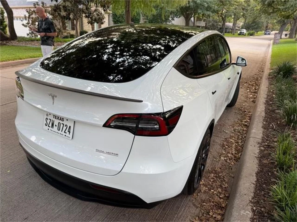 2023 Tesla Model Y - Image 3 of 11