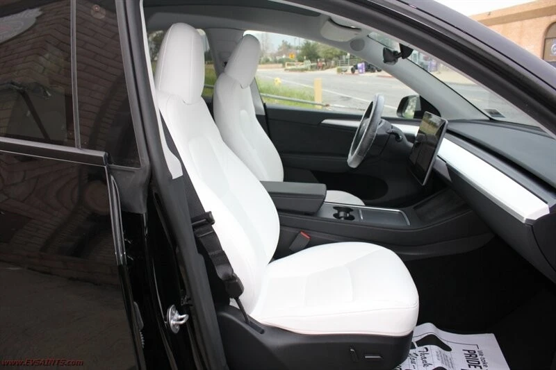2023 Tesla Model Y - Image 10 of 21
