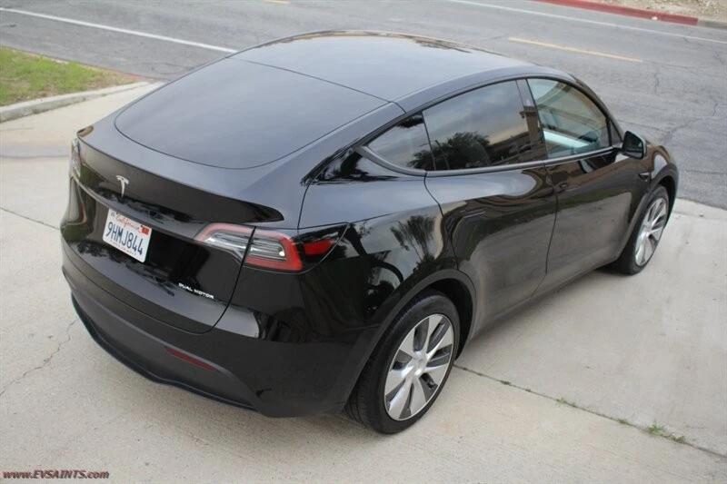 2023 Tesla Model Y - Image 8 of 21