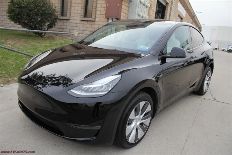 2023 Tesla Model Y - Image 2 of 21