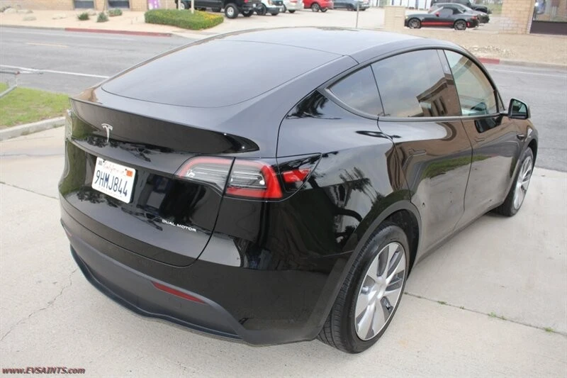 2023 Tesla Model Y - Image 7 of 21